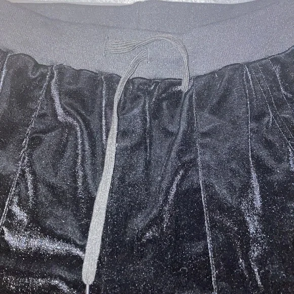 Black Velvet Flare Pants - Picture 4 of 6